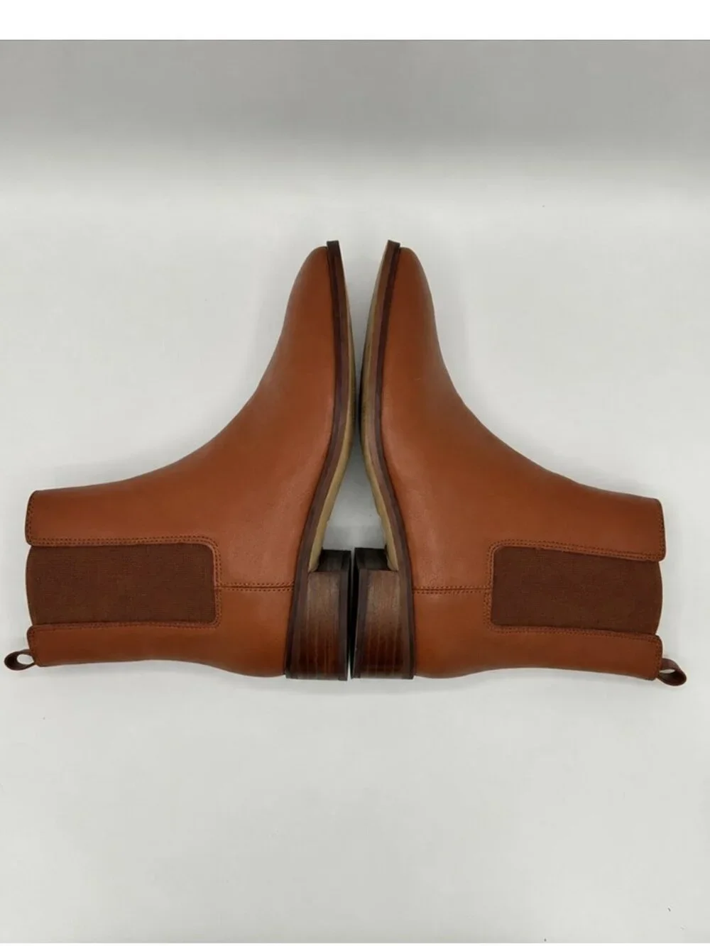 J. Crew Tan Vegan Leather Chelsea Boots Size 8 Pull-On